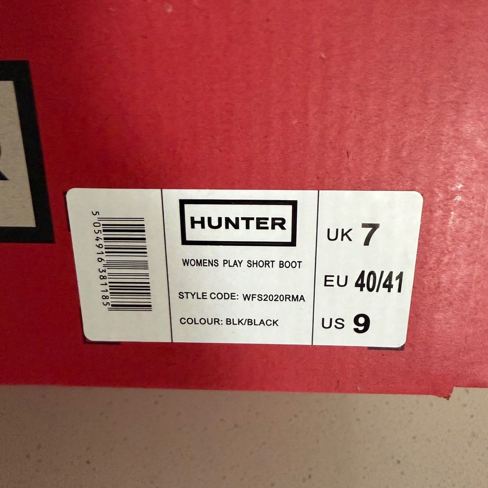 Hunter Womens Play Short Boot Black Matte Waterproof Rain Ankle US 9 - Picture 2 of 6